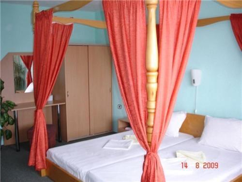 Family Hotel Natalis Hiszarja Szoba fotó